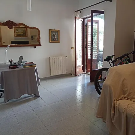 Ombelico Del Mondo Roccella Ionica